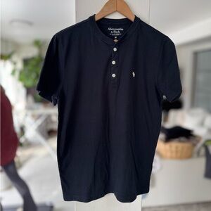 Abercrombie & Fitch Navy Short Sleeve Tee
